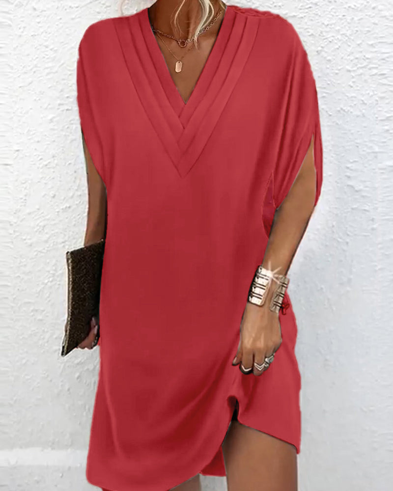 Emma | Stylish Midi Dress with Chic V-Neck Design