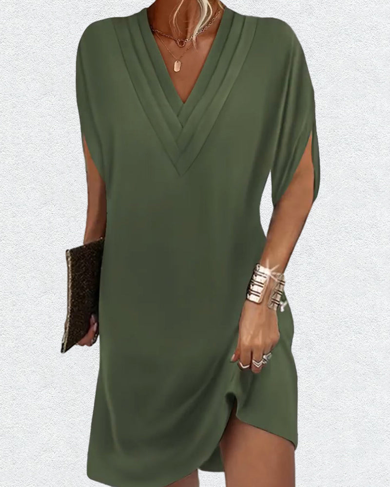 Emma | Stylish Midi Dress with Chic V-Neck Design