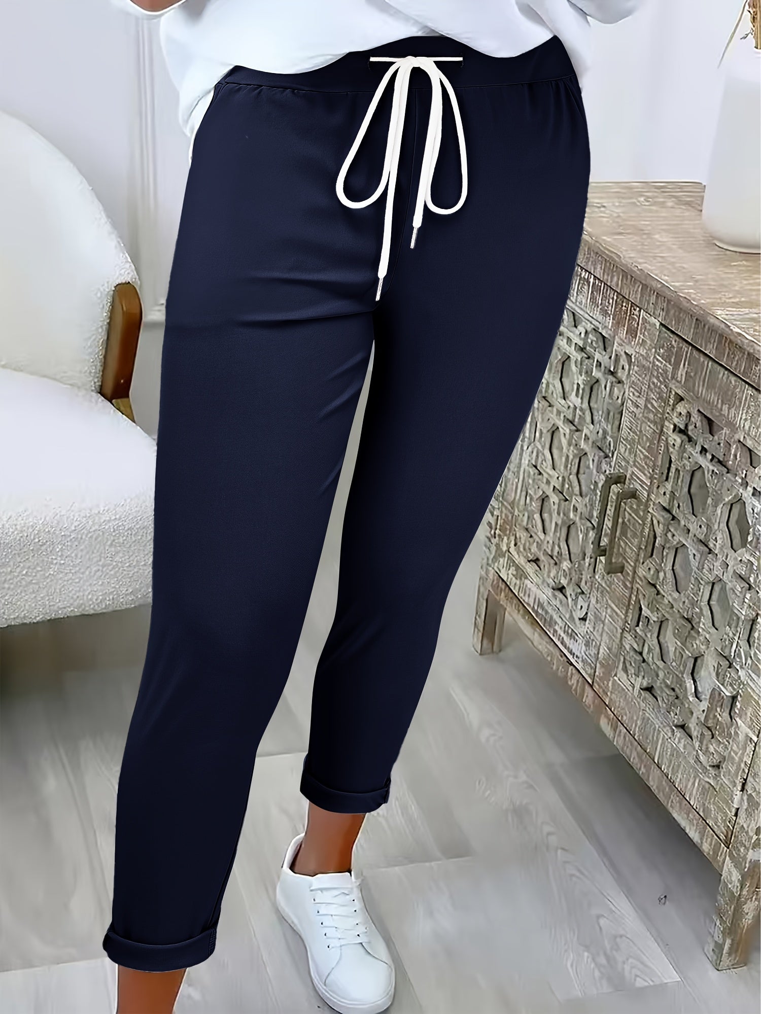 women joggers in cotton-polyester for casual wear 2