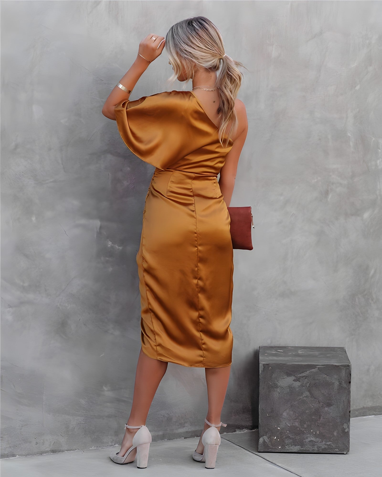 Alicia | Luxurious One-Shoulder Midi Dress