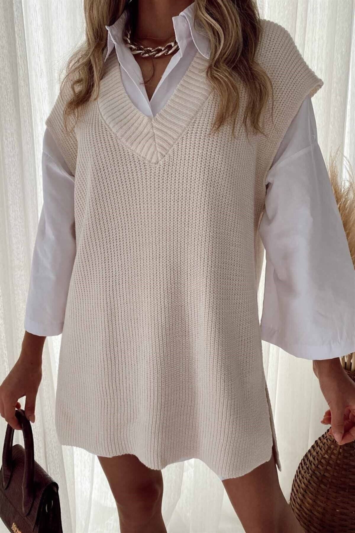 V Neck Slit Knitted Sweater