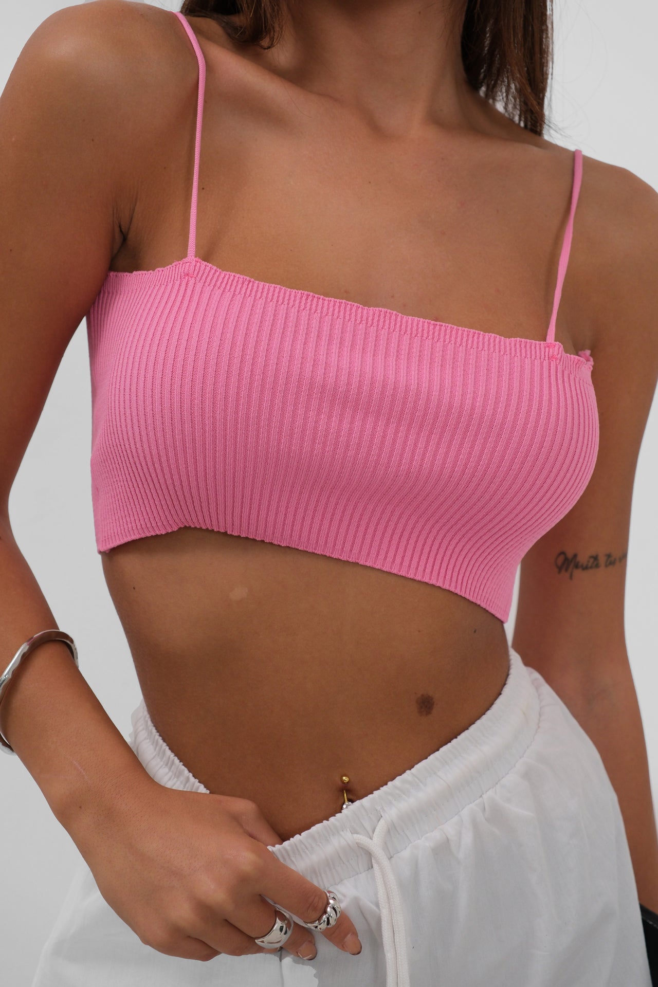 Crop-Top mit dünnen Trägern