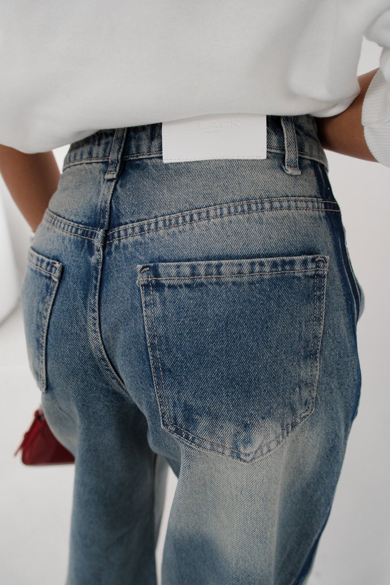 Wide Leg Washed Jeans