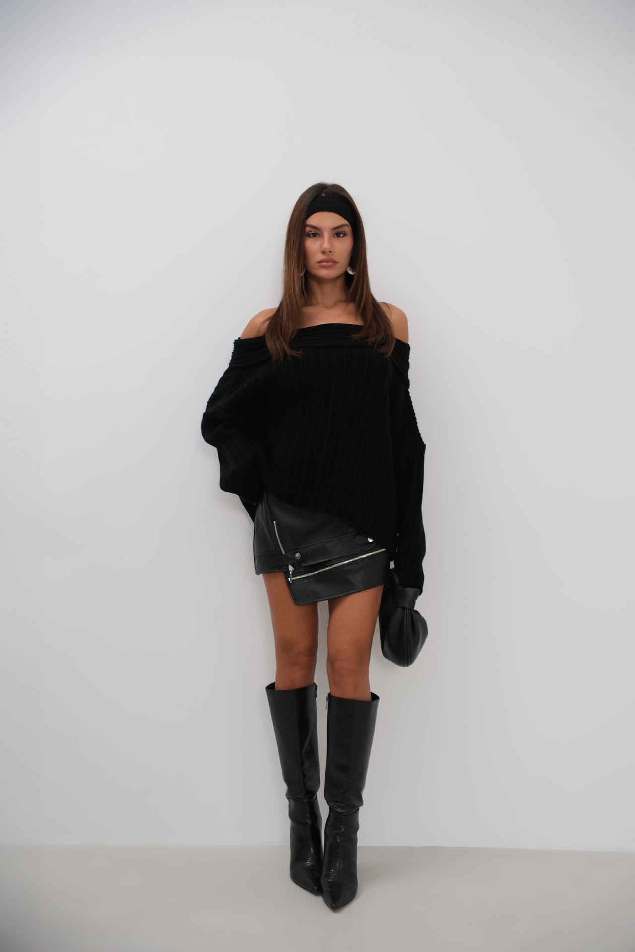 Knitted Black Ribbed Sweater with Off-Shoulder Detail for Women