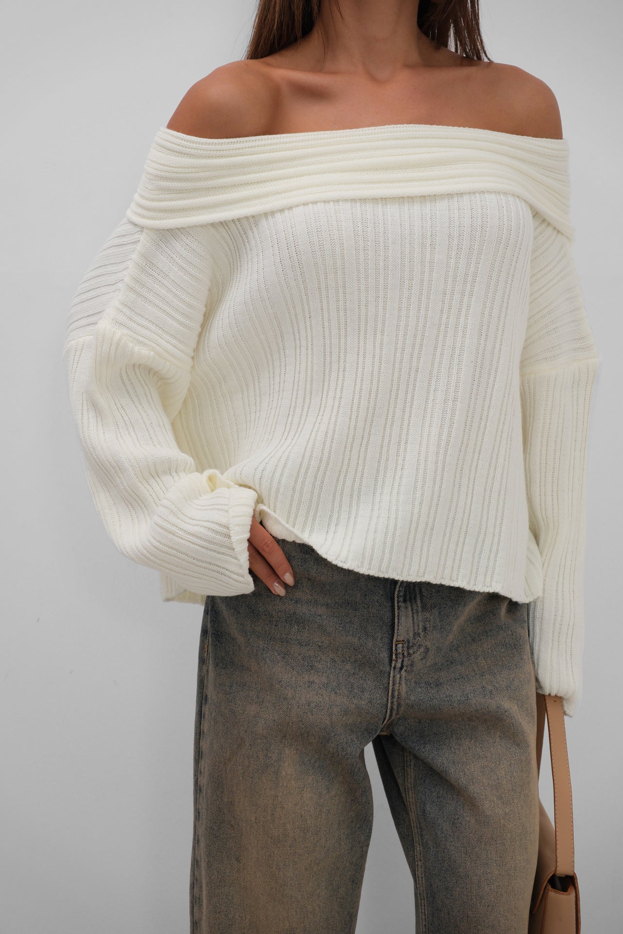 Off-Shoulder White Knitted Sweater with Ribbed Detail for Women