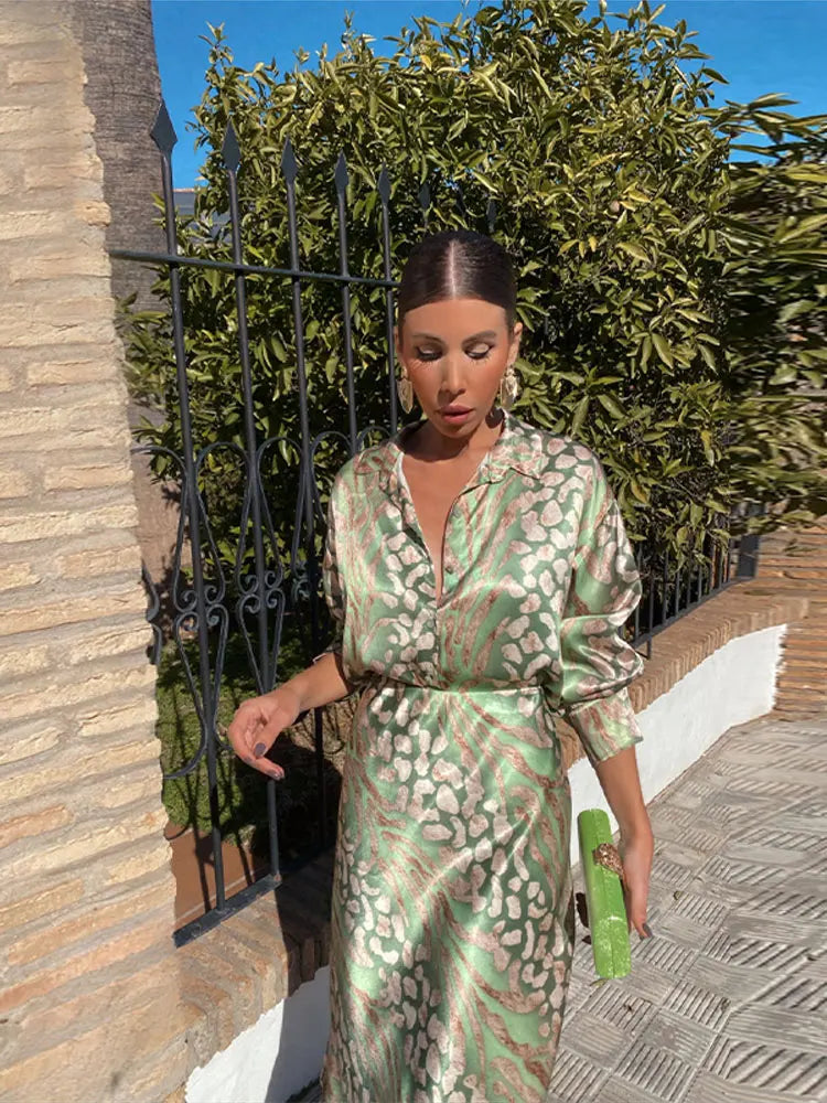 Lapinaya | Chic Midi Skirt Set with a Subtle Design