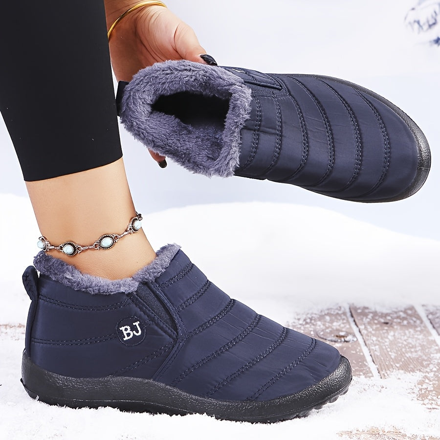 women slip-on boots in black for winter 4