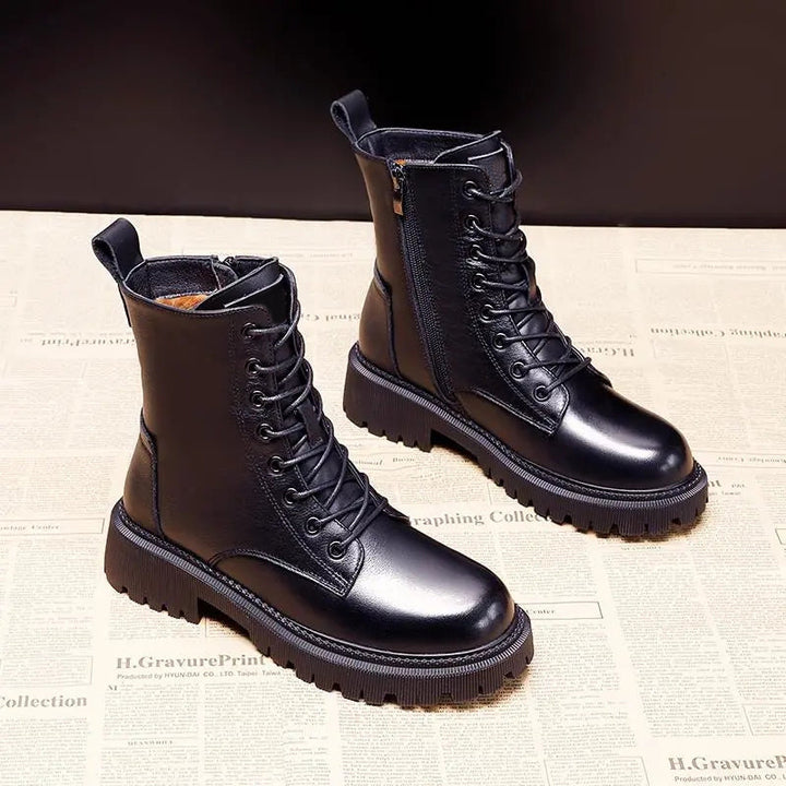 women leather boots in black for winter 5