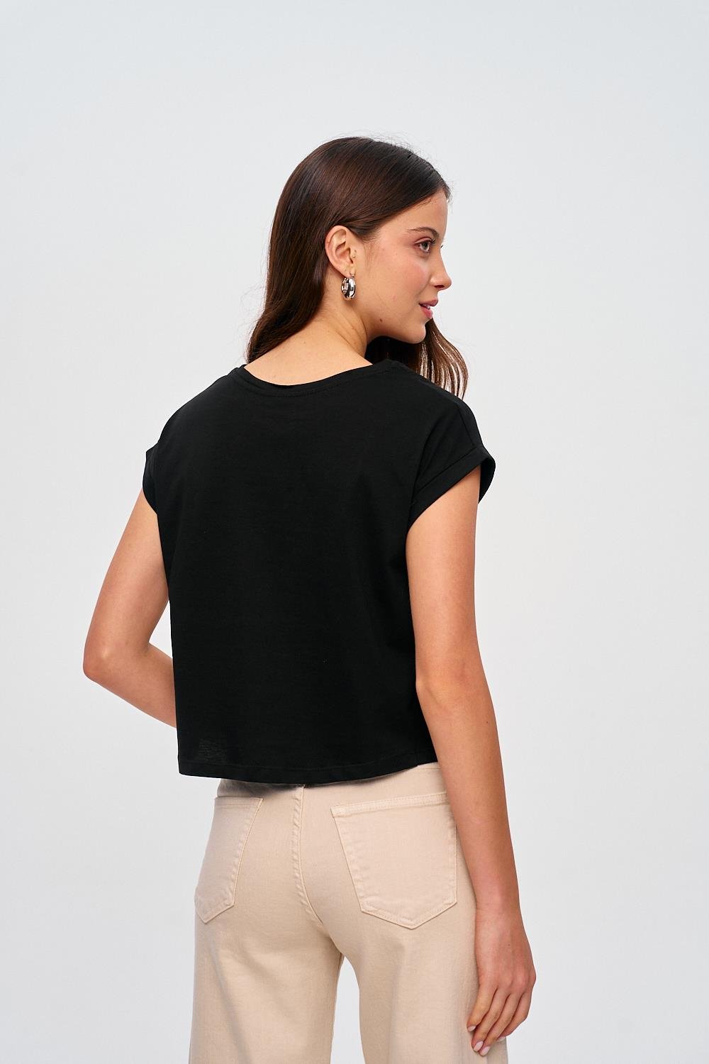 Cropped Crew Neck Black T-Shirt for Women