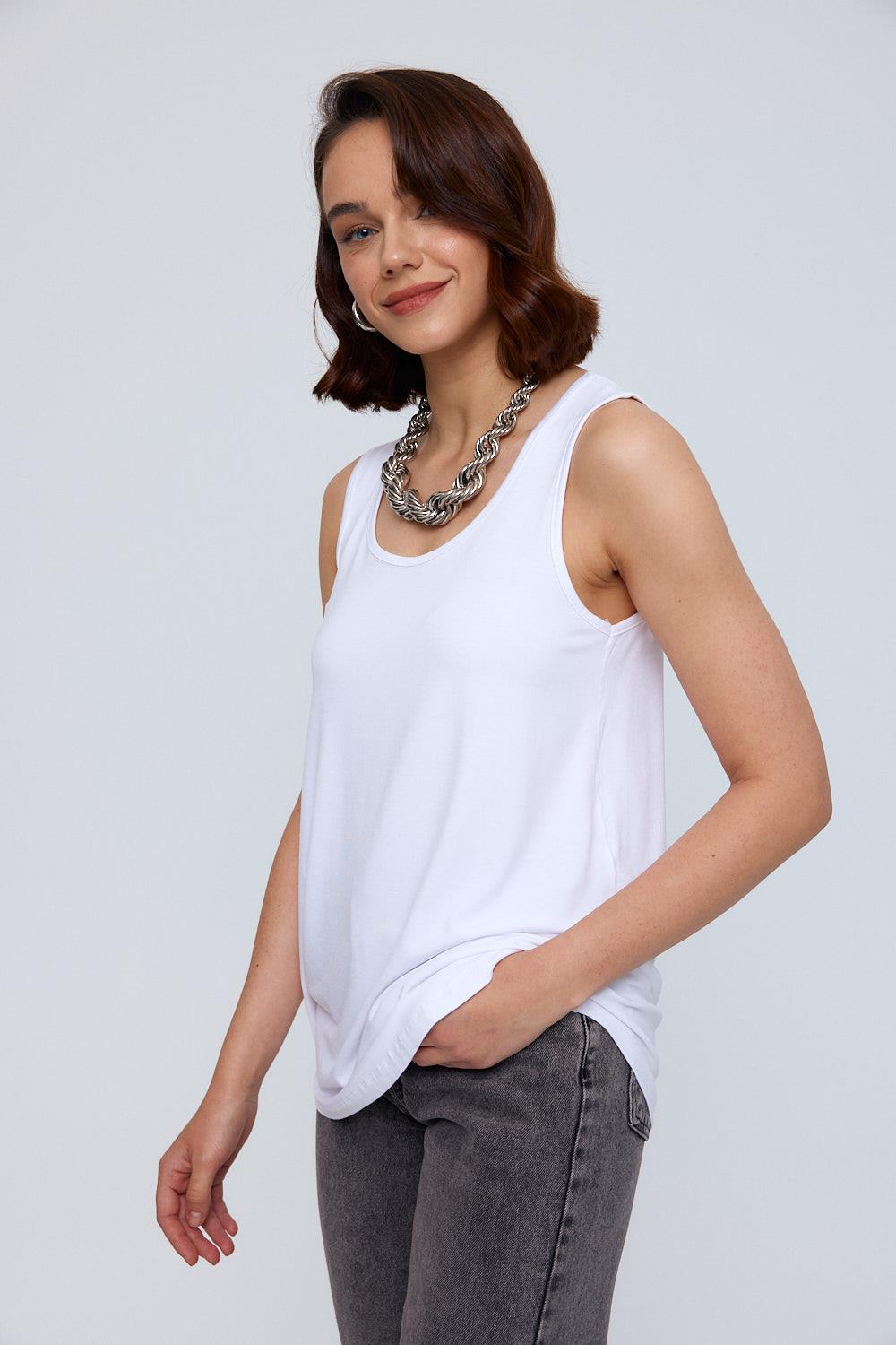 Basic U-Neck White Undershirt For Women's