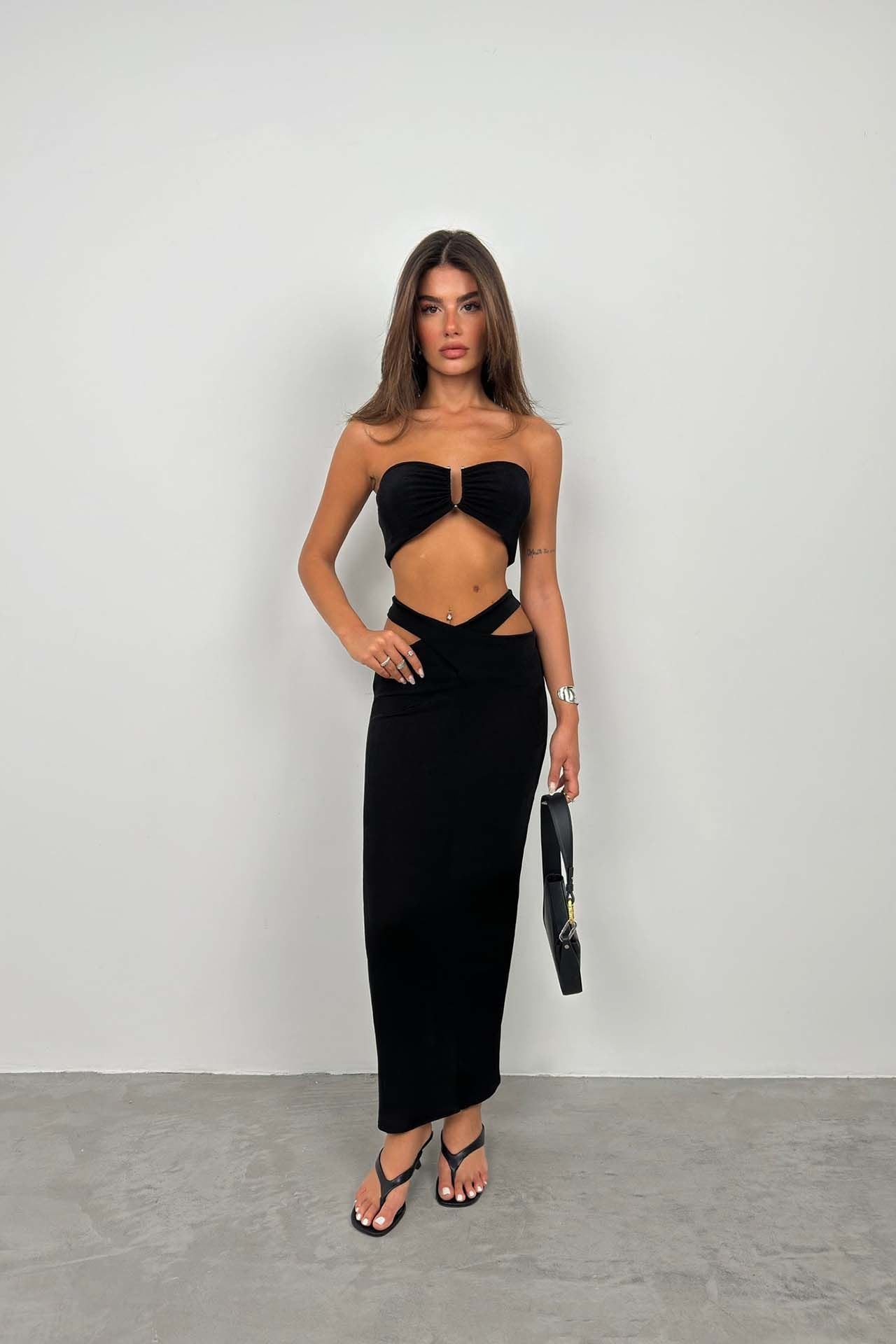 Crossed-Waist Detailed Black Maxi Skirt