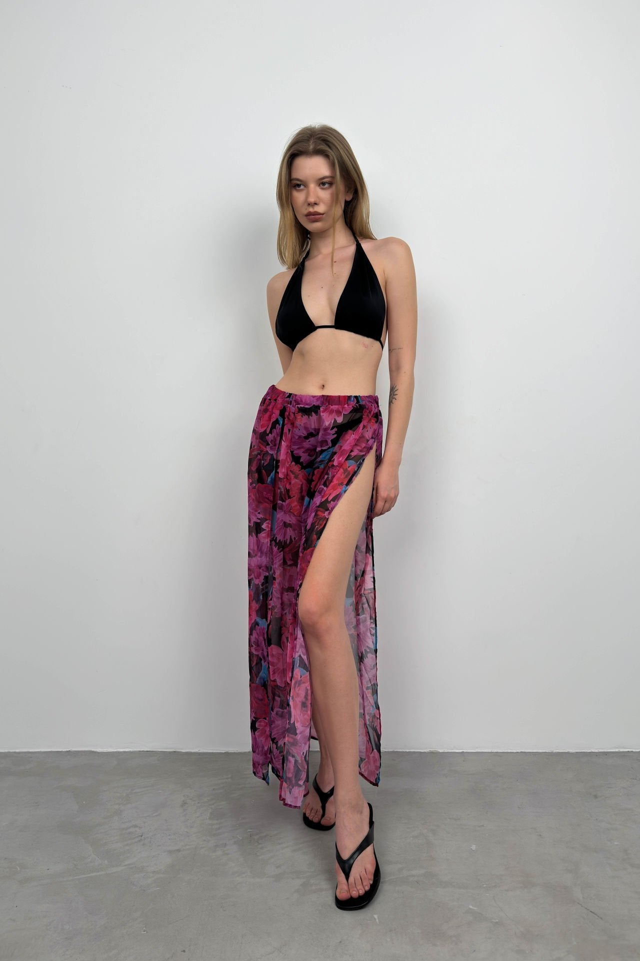 Slit Detailed Fuchsia Patterned Pareo