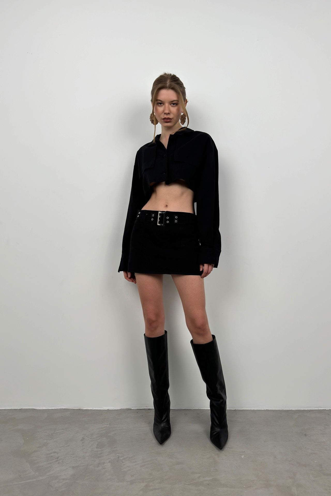 Long Sleeved Black Cropped Jacket with Button-Front Detail for Women