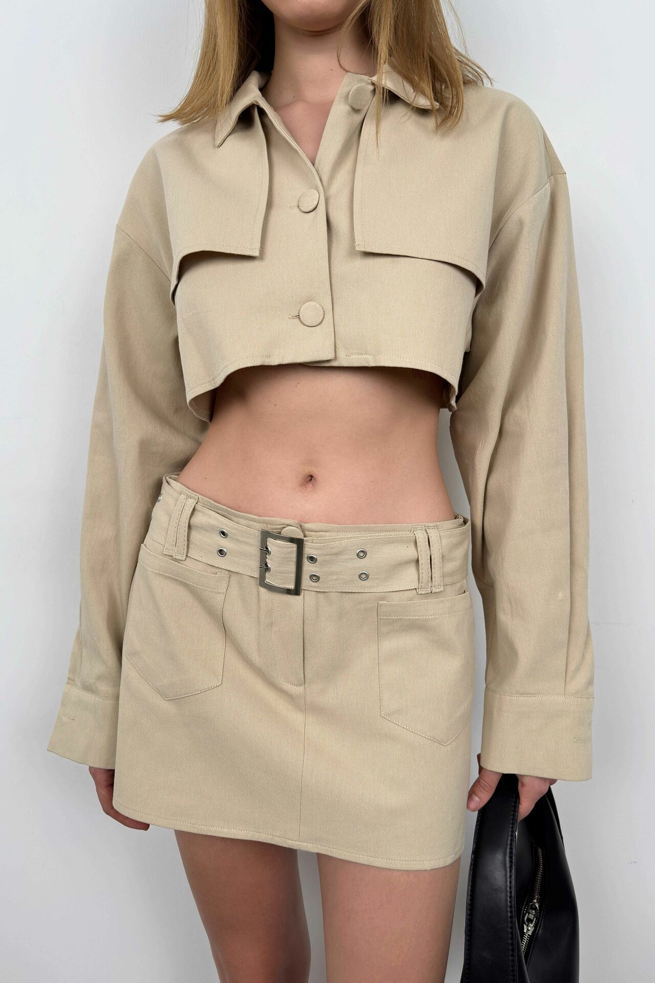 Beige Cropped Jacke mit Knopfleiste für Damen