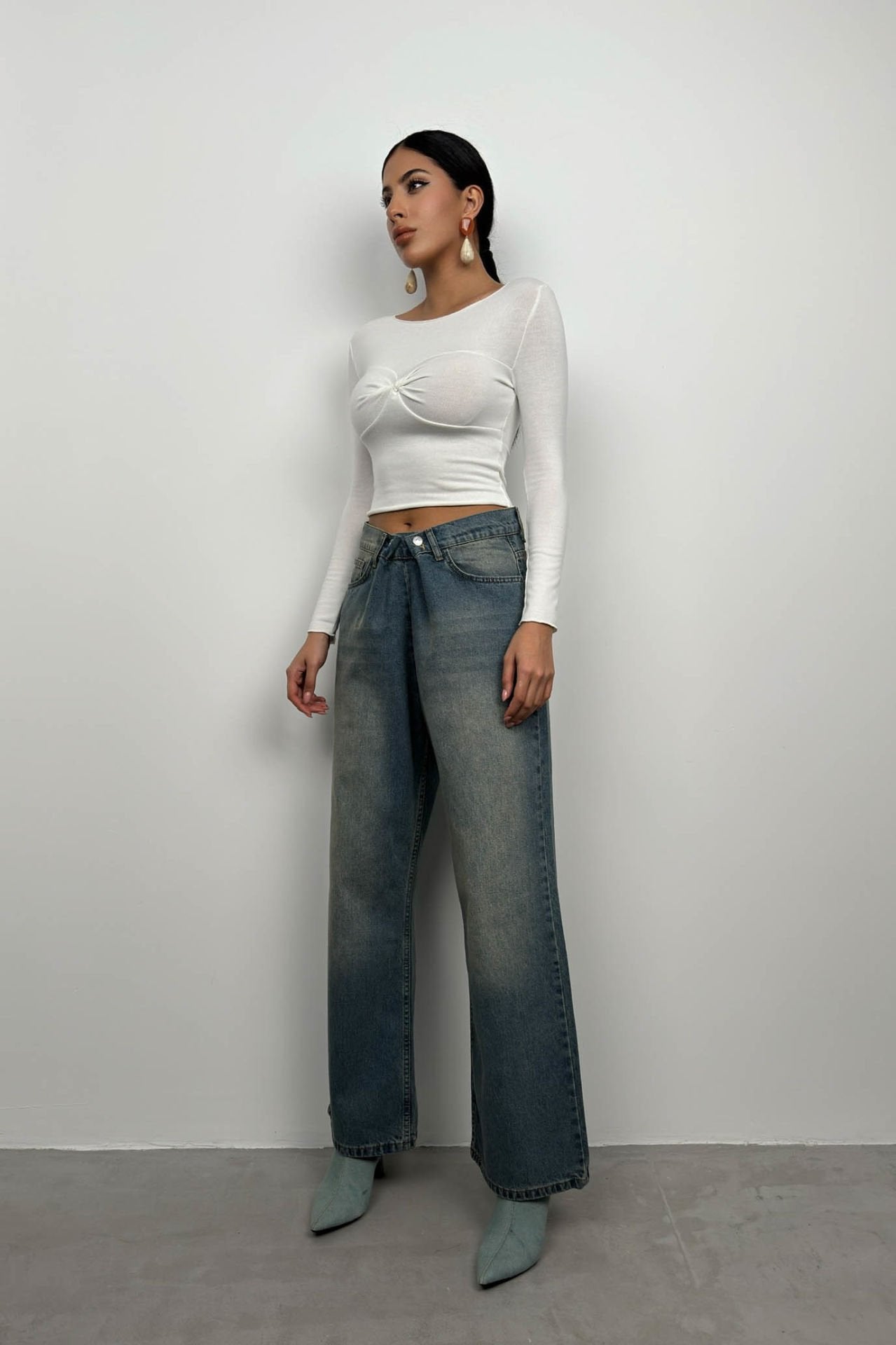 Low Waist Double Button Blue Wide Leg Jean