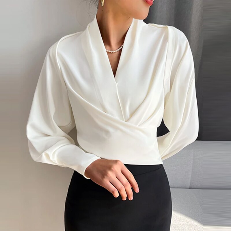 Cyra | Comfortable Ladies Blouse, Perfect for Any Occasion