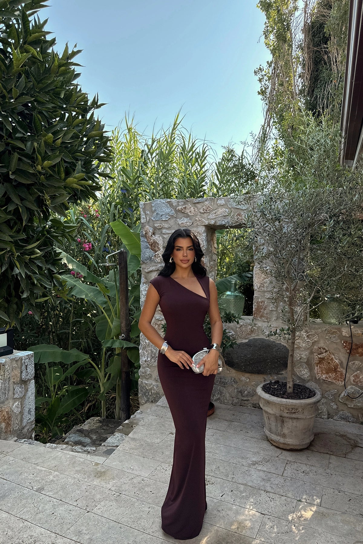 Sleeveless Brown Maxi Dress with One-Shoulder Detail on the Back