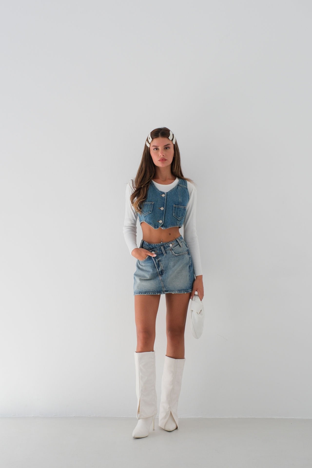 Cropped Button-Front Blue Denim Vest with Pockets