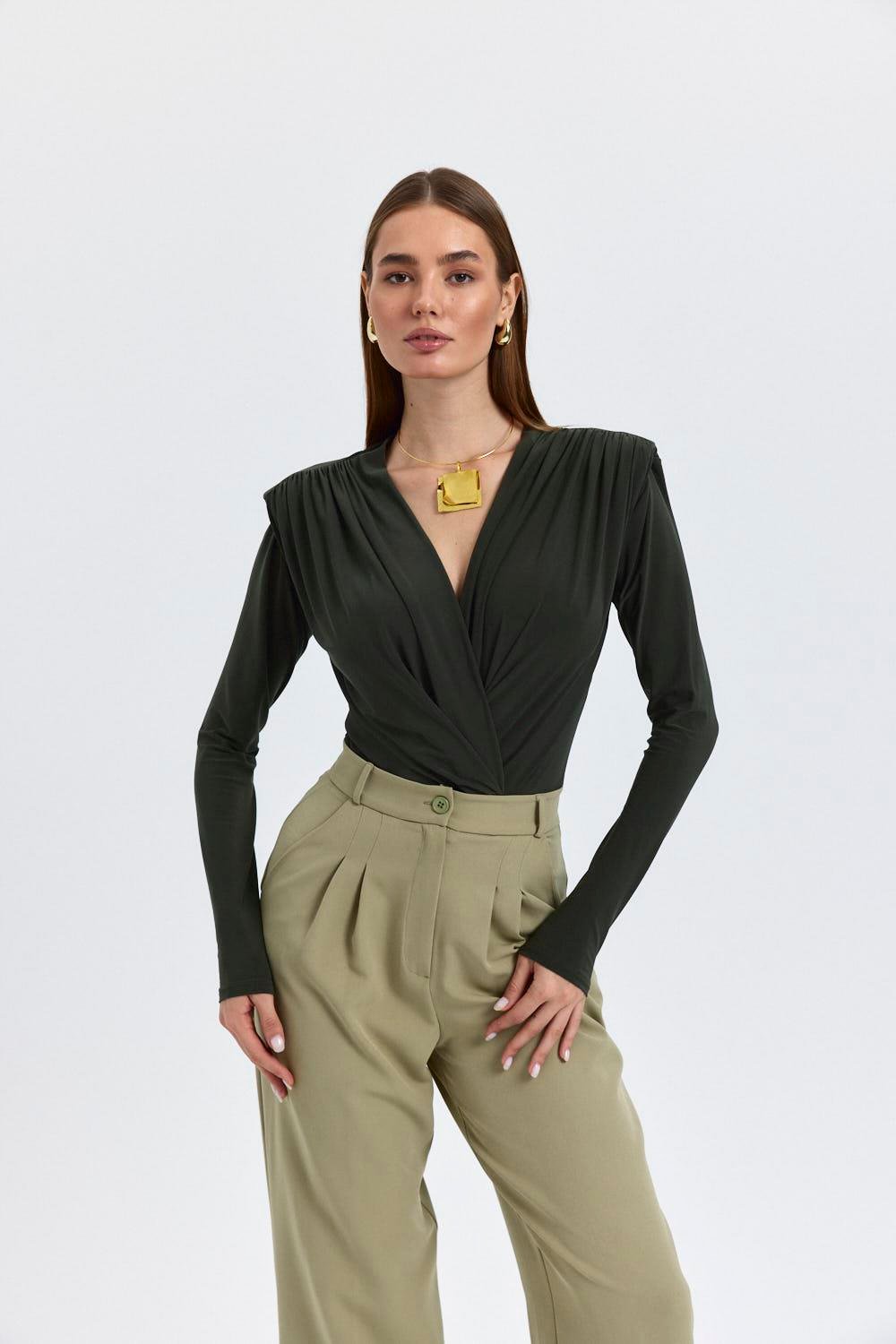 Khaki-Bodysuit mit V-Ausschnitt