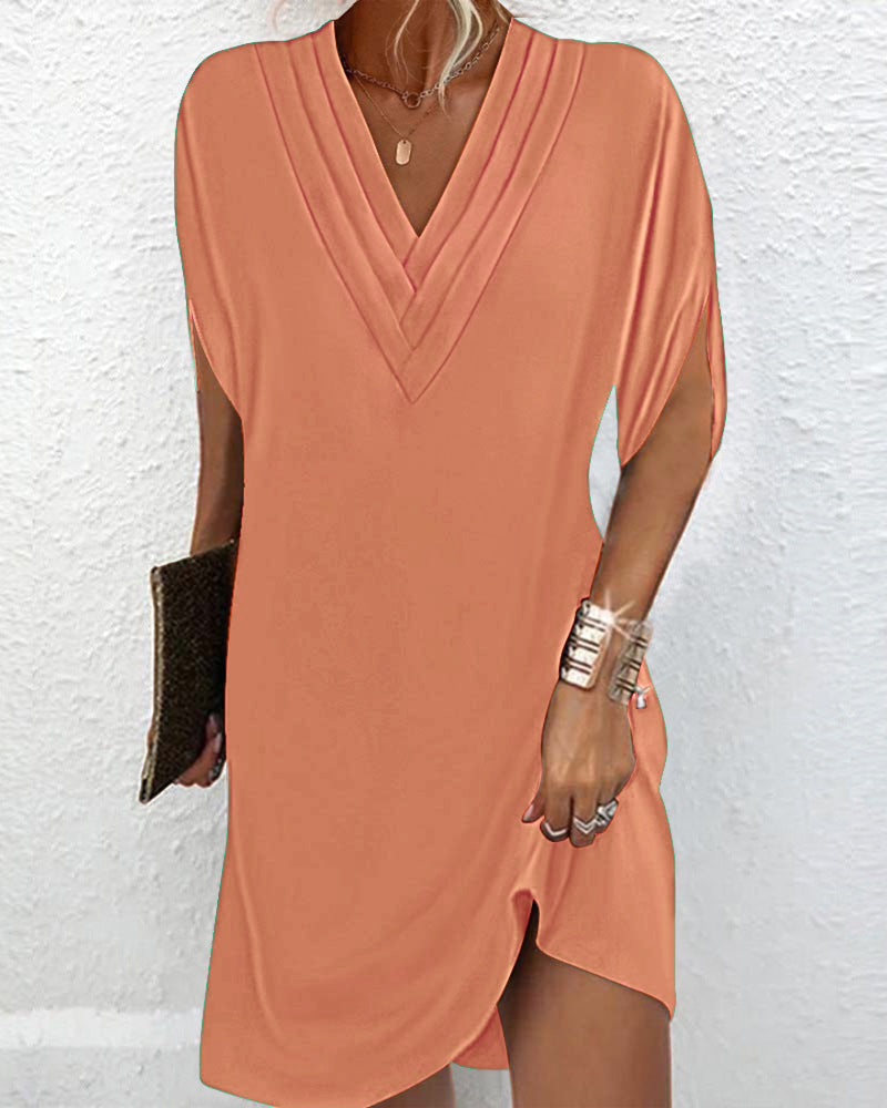 Emma | Stylish Midi Dress with Chic V-Neck Design