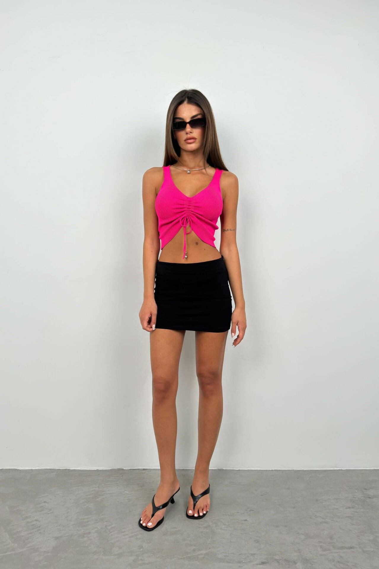 Vorne geraffte Fuchsia-Crop-Bluse