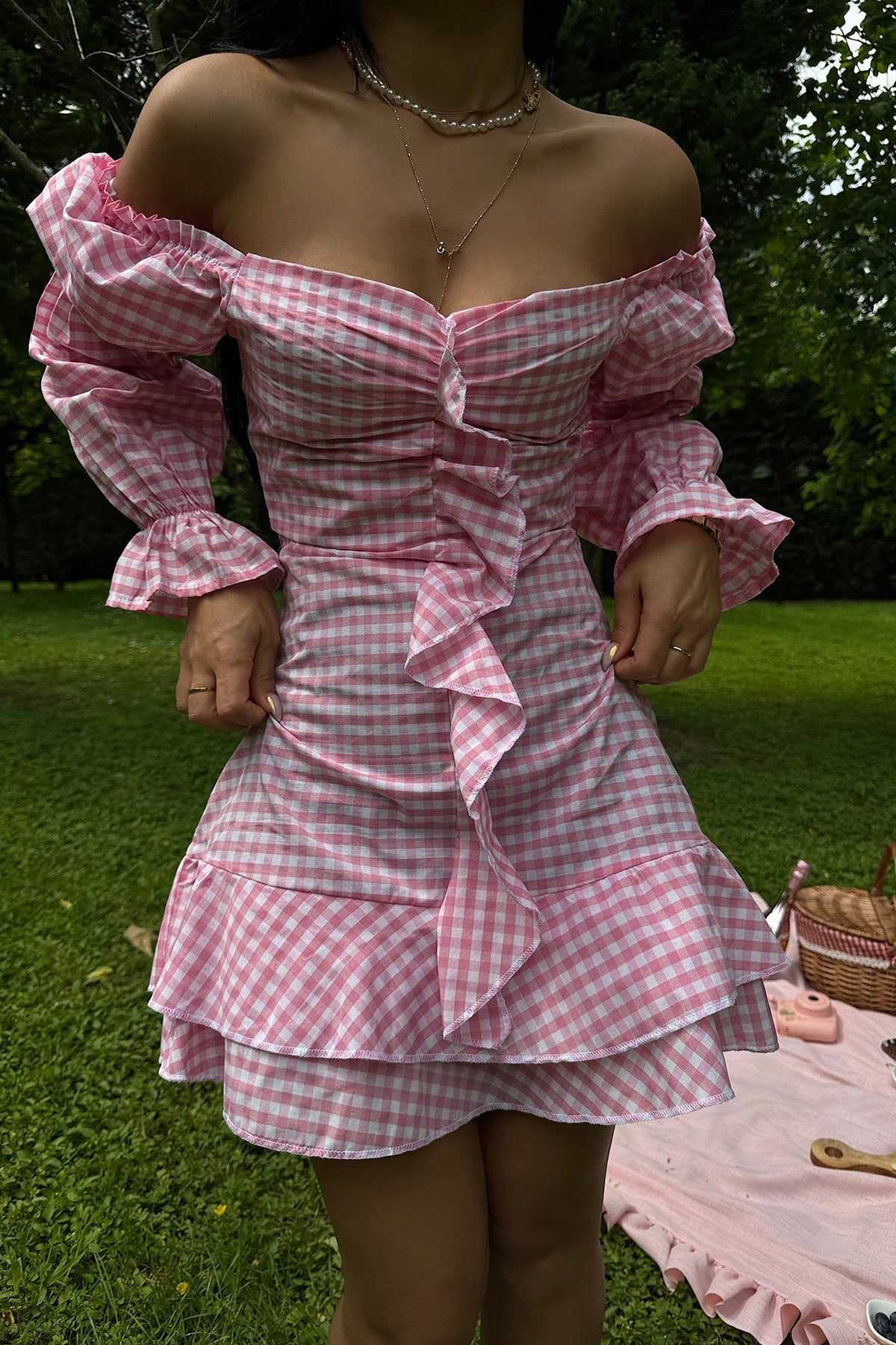 Rüschiges pinkes Gingham-Minikleid