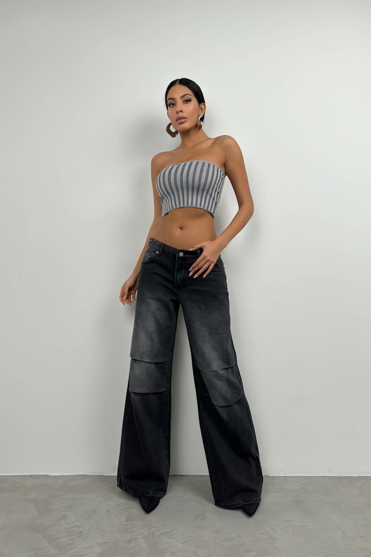 Strapless Ribbed Gray Crop