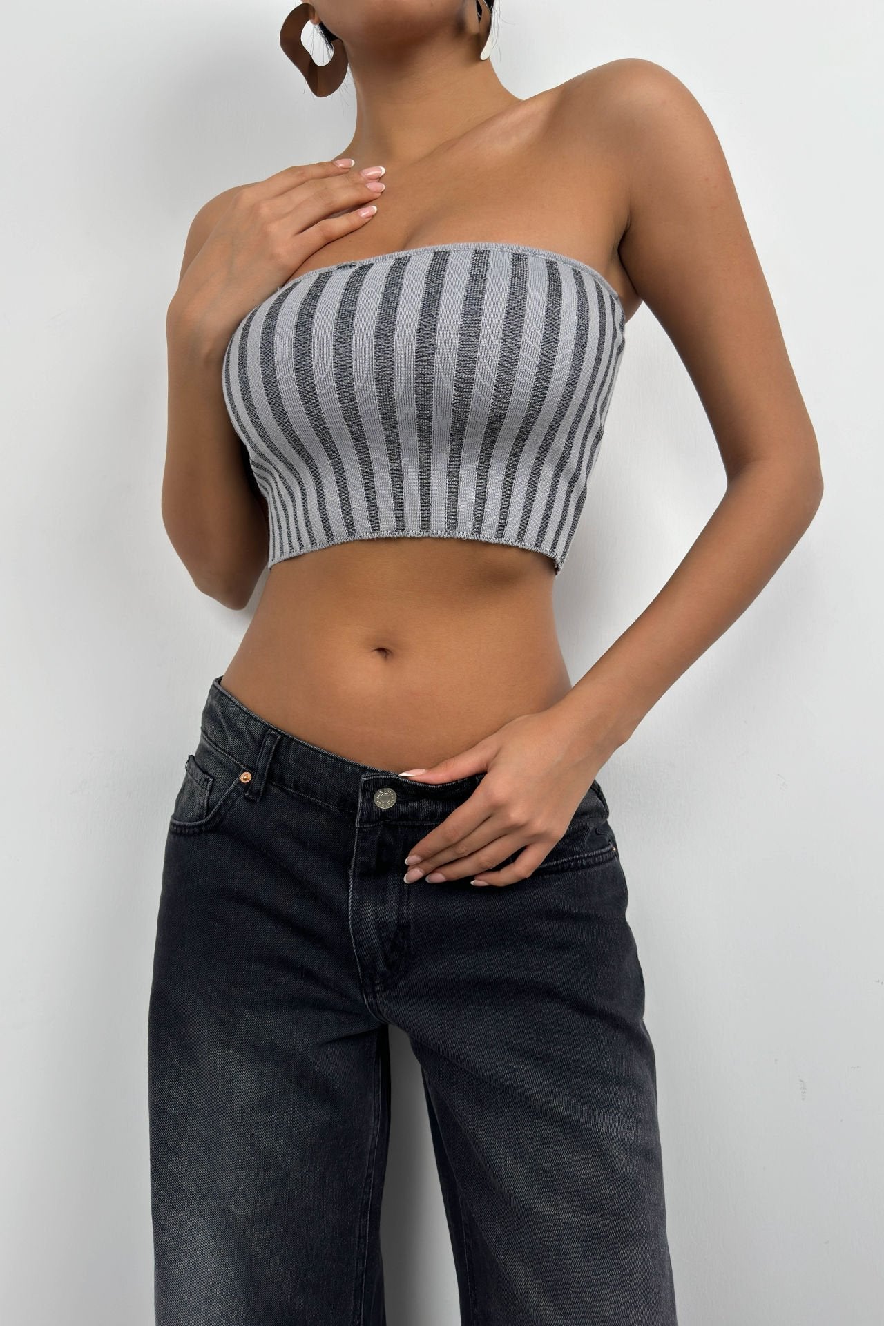 Strapless Ribbed Gray Crop