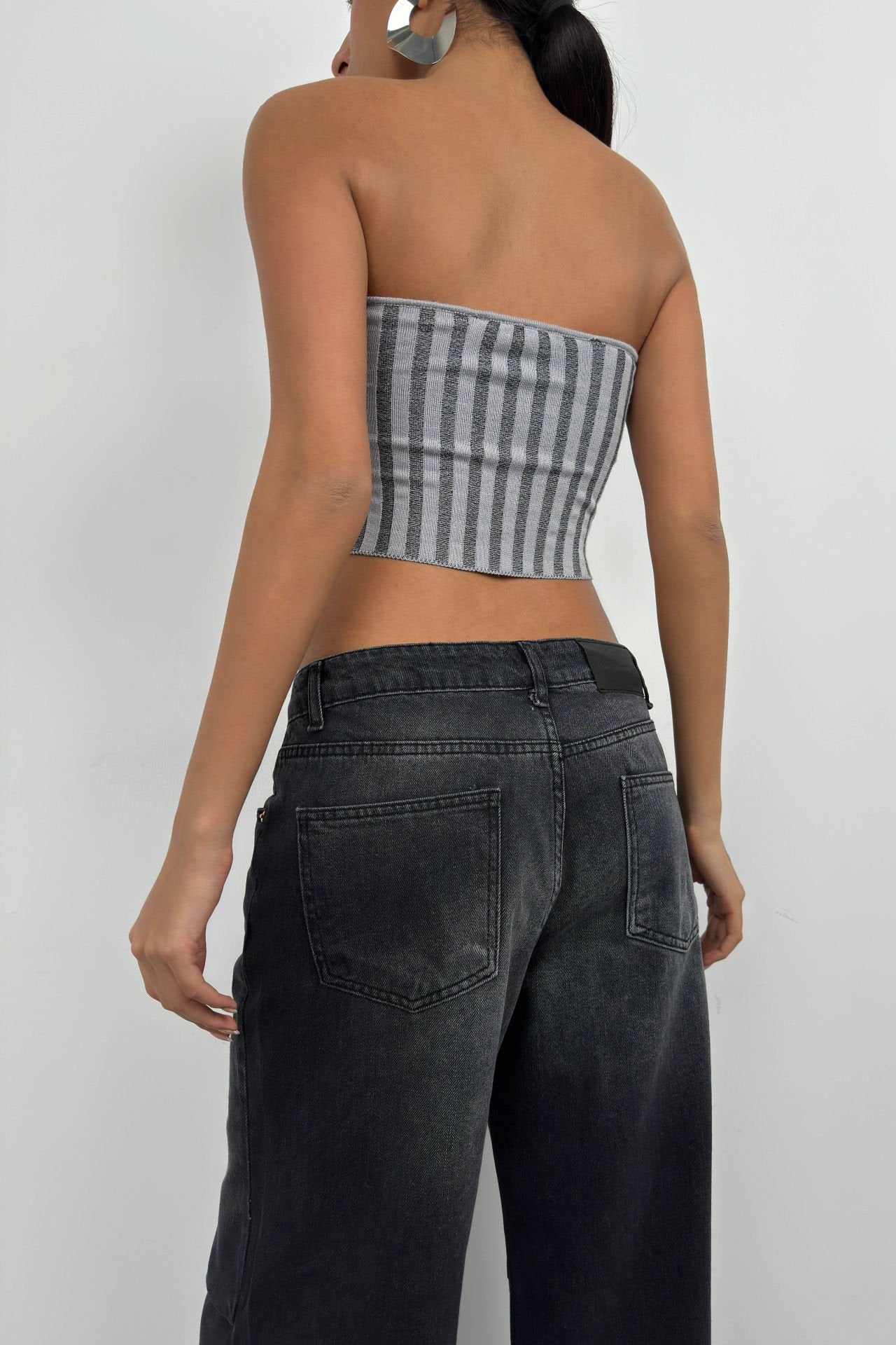 Strapless Ribbed Gray Crop