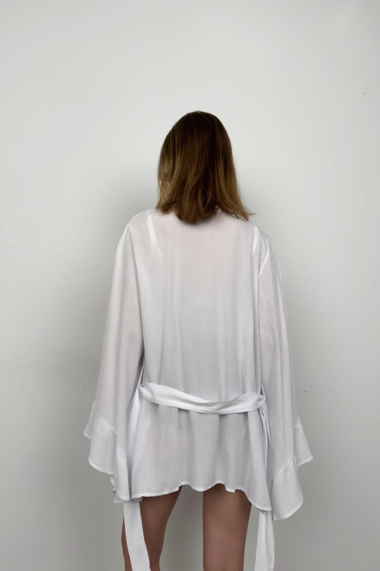 Flounce Sleeve Laced White Kimono